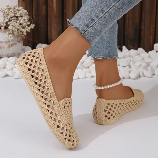 New Summer Fashionable Flat-soled Non-slip Casual Sandals for Women - Image 4
