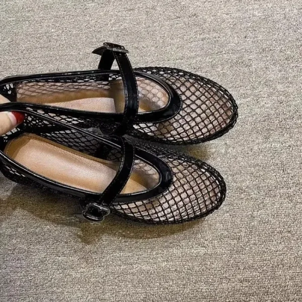 Summer Mesh Hollow Comfort Flats For Women Beach Sandals 2025