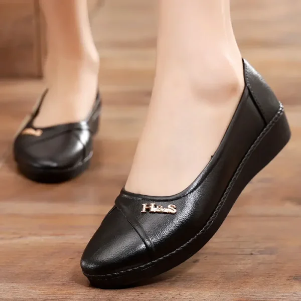 Women Slip On Lightweight Anti Skid Casual Beach Flat Loafers - Image 11